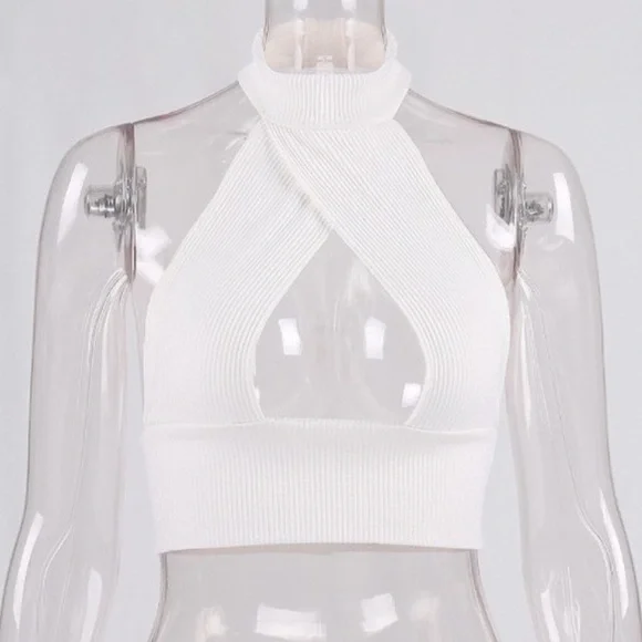 NWT White Cross Wrap Open Back Halter Top - Picture 4 of 4